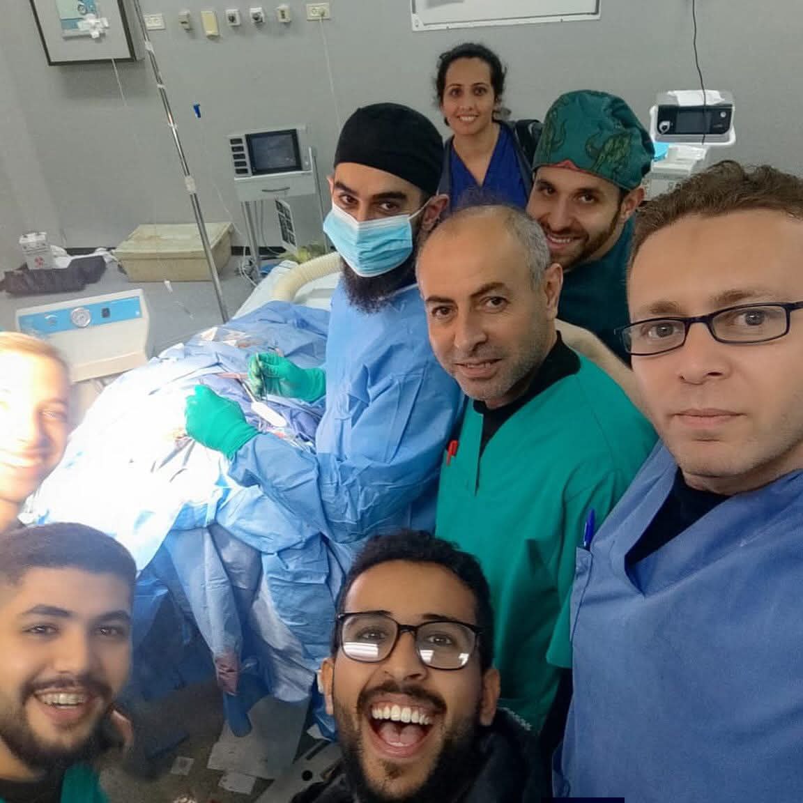 Surgical team calling for support